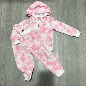 Juicy  couture 4t sweatsuits